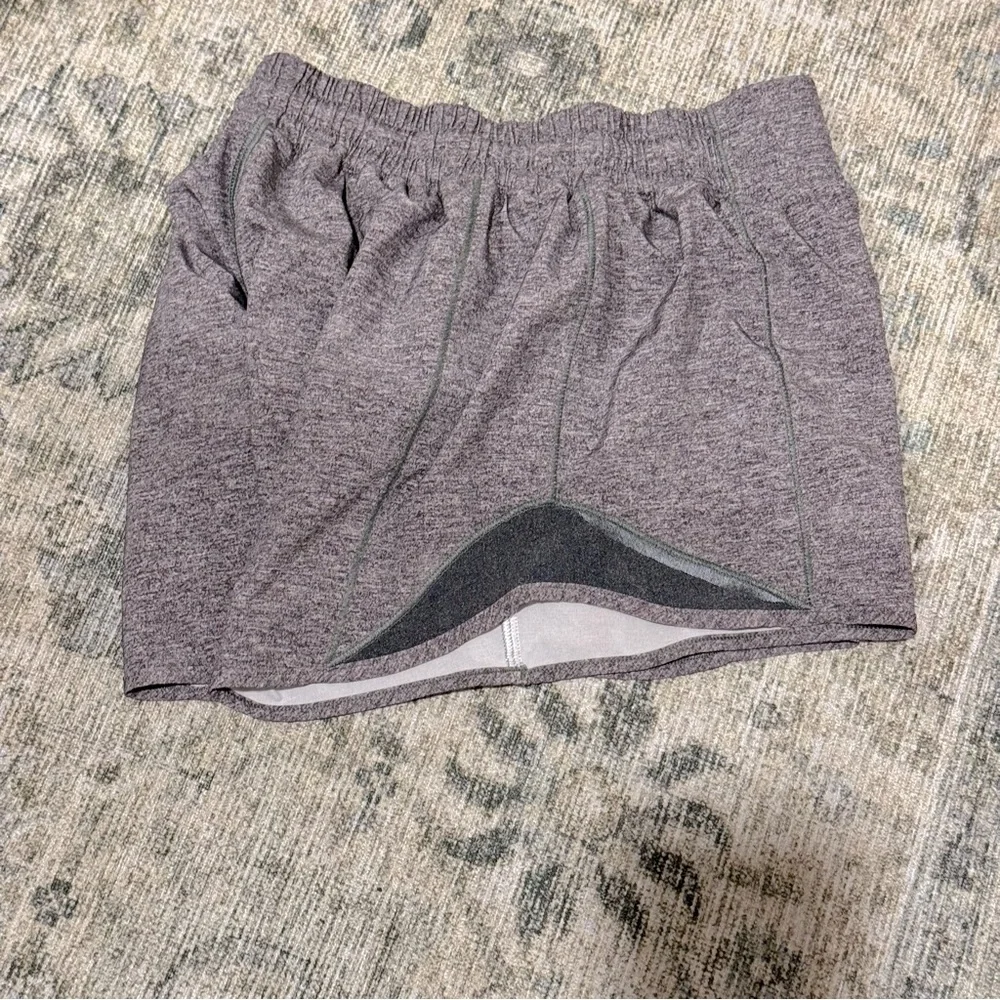 Lululemon Hotty Hot Lined Short  / Sz 4Tall